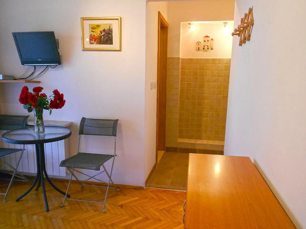 Apartments Elio 617 Rovinj
