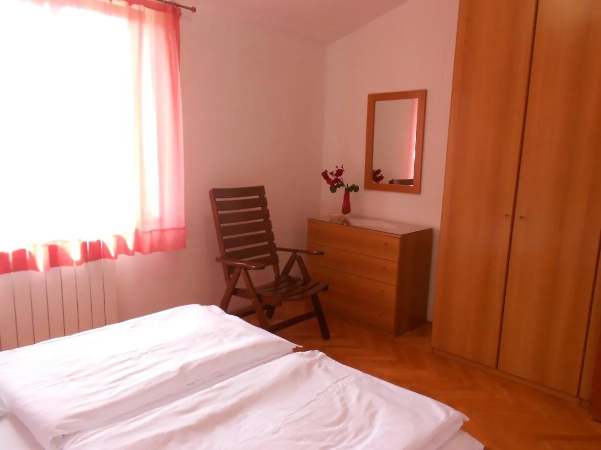 Apartments Elio 617 Rovinj 0*,