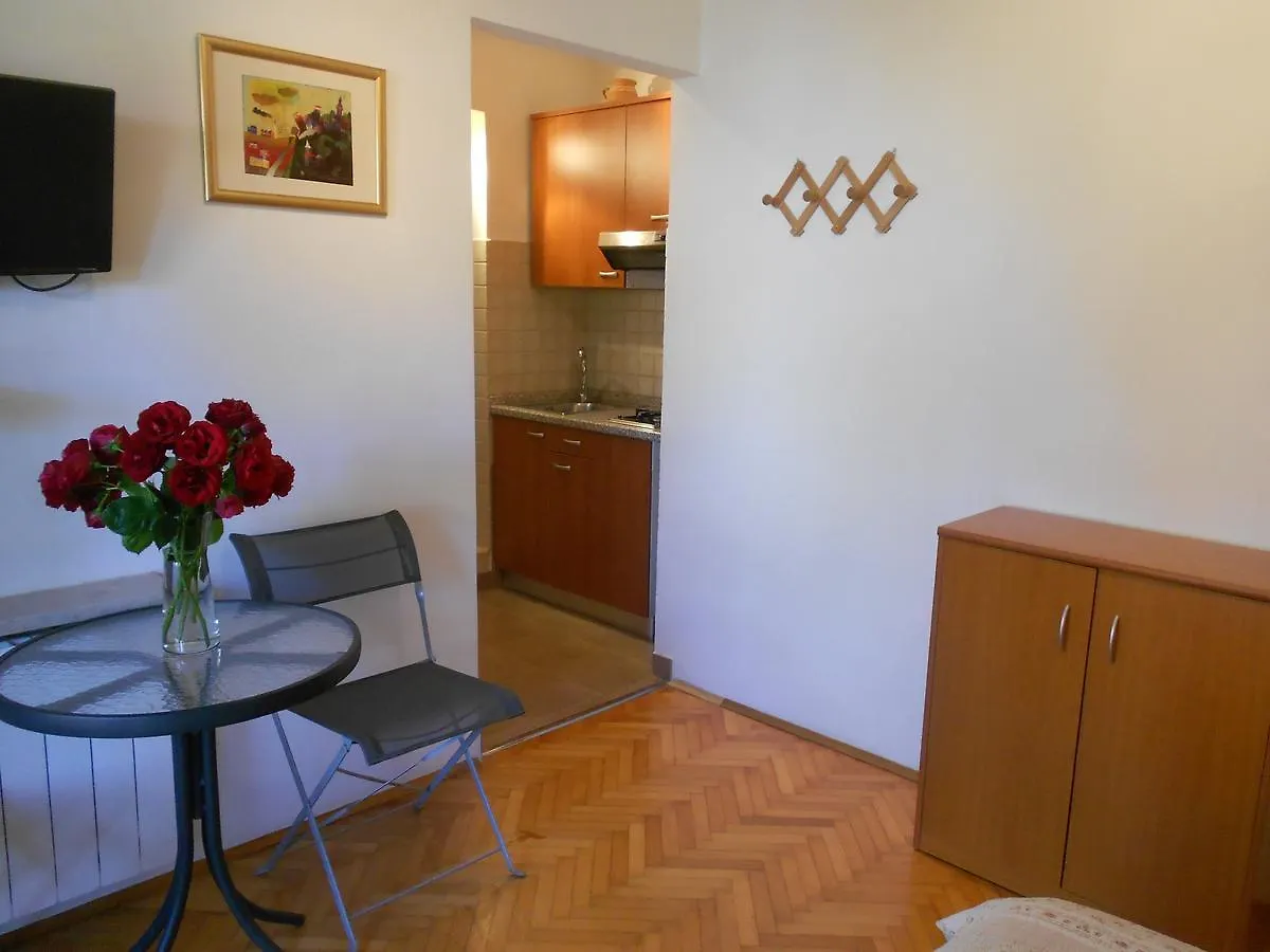 Apartments Elio 617 Rovinj