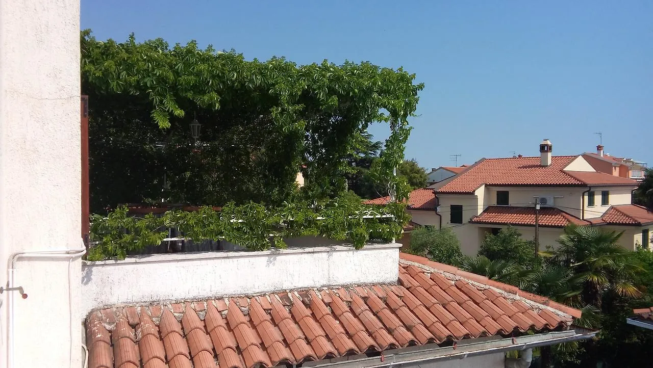 Apartments Elio 617 Rovinj 0*,  Chorvatsko